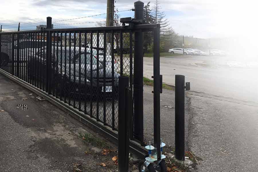 Gate security camera systems and fencing